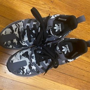 Adidas black/grey camouflage sneakers. Great condition
